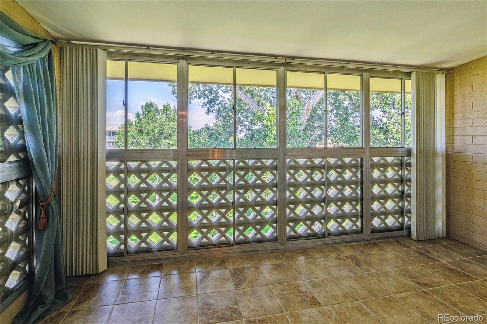 585 S Alton Way Denver CO 80247