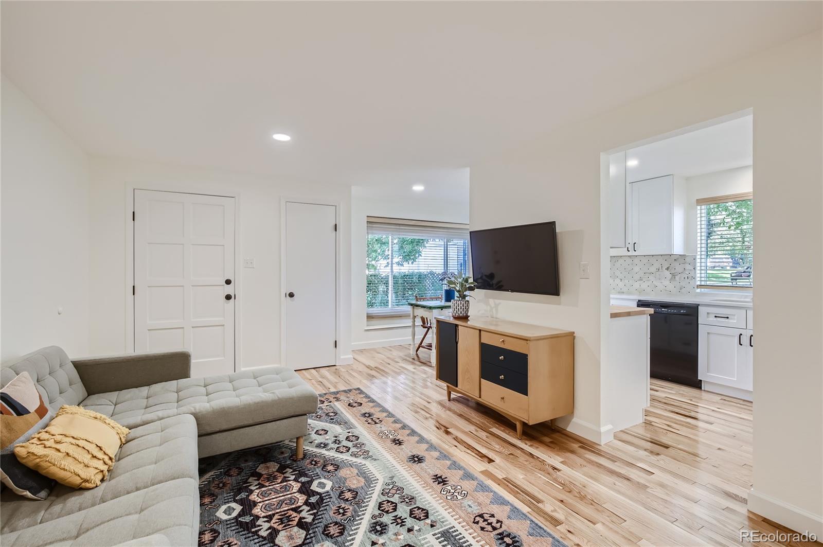 2138 Collyer Street Longmont CO 80501