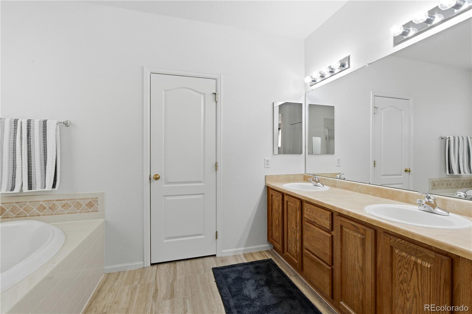 3851 Stonebrush Drive Highlands Ranch CO 80126