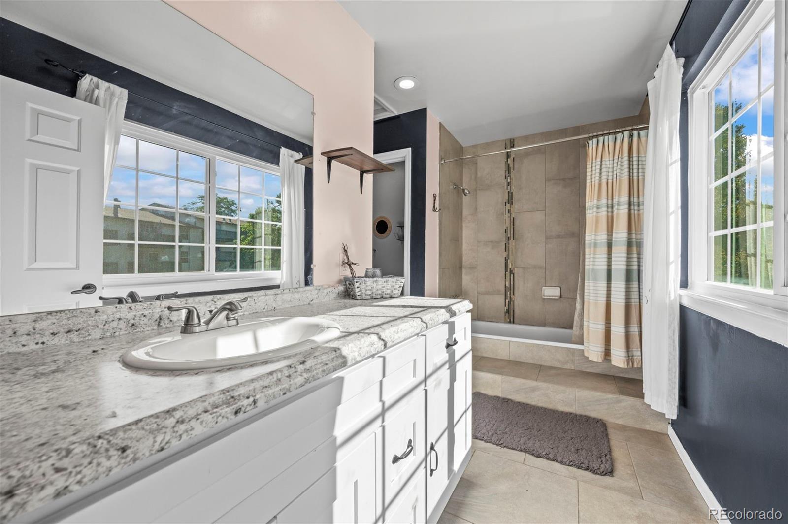 2101 S Victor Street Aurora CO 80014