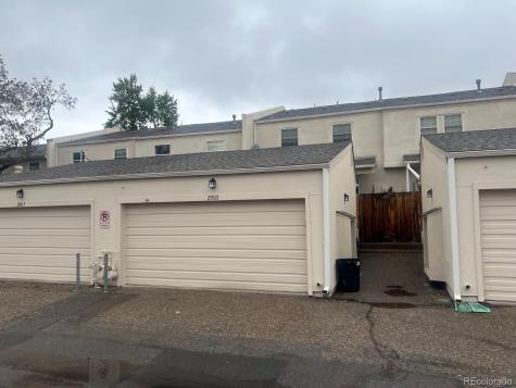 2905 S Vaughn Way Aurora CO 80014