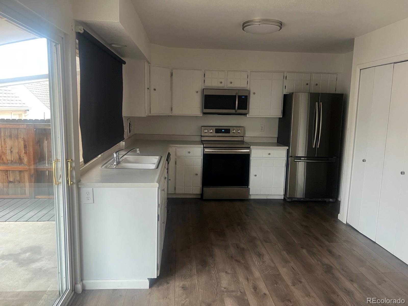 2905 S Vaughn Way Aurora CO 80014
