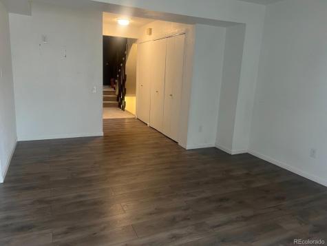 2905 S Vaughn Way Aurora CO 80014