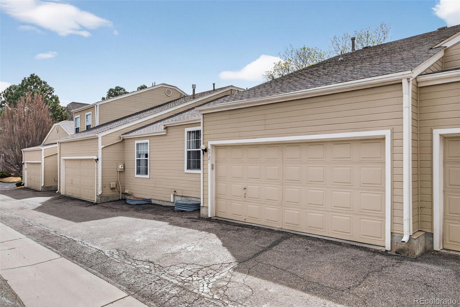5721 W Asbury Place Lakewood CO 80227