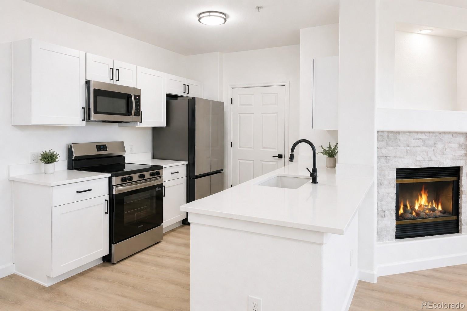 Castle Rock CO, 494 Black Feather Loop, Unit 106