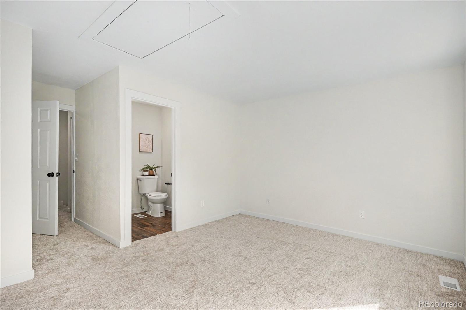2537 E Nichols Circle Centennial CO 80122