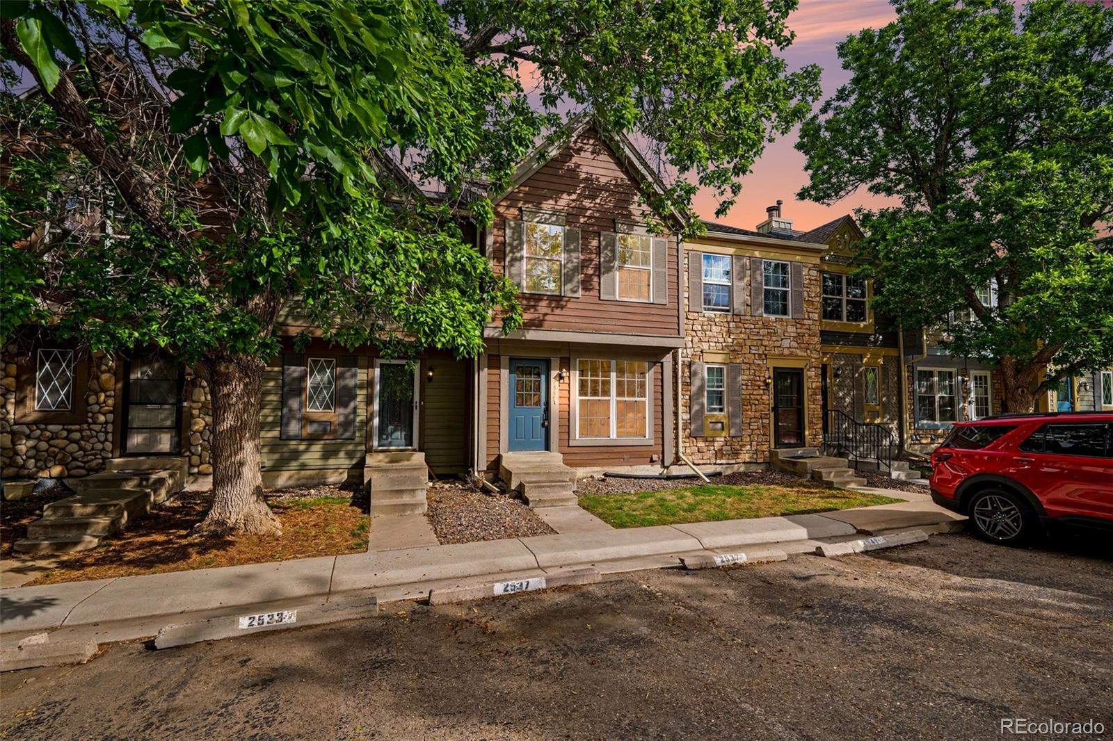 2537 E Nichols Circle Centennial CO 80122