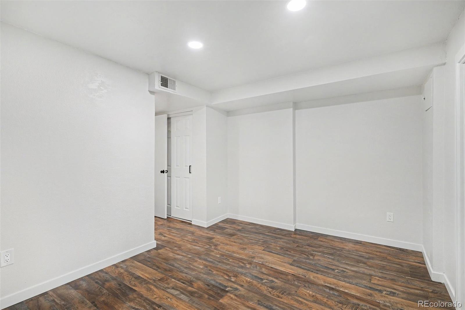2537 E Nichols Circle Centennial CO 80122