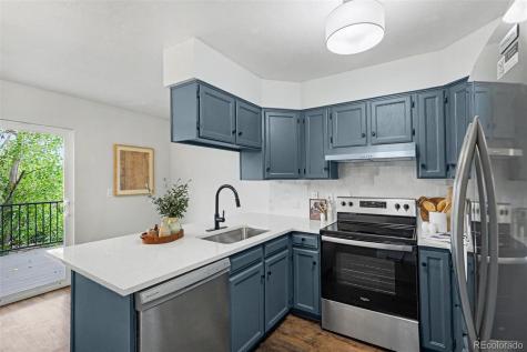 2537 E Nichols Circle Centennial CO 80122