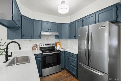 2537 E Nichols Circle Centennial CO 80122