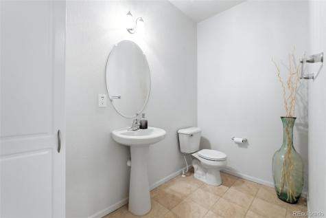 591 S Mobile Place Aurora CO 80017