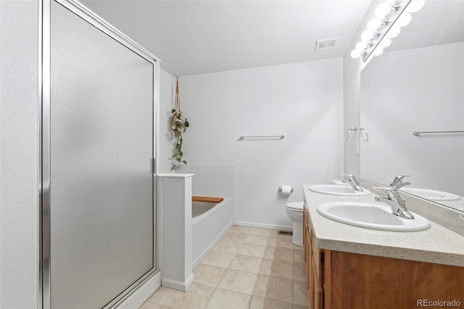 591 S Mobile Place Aurora CO 80017
