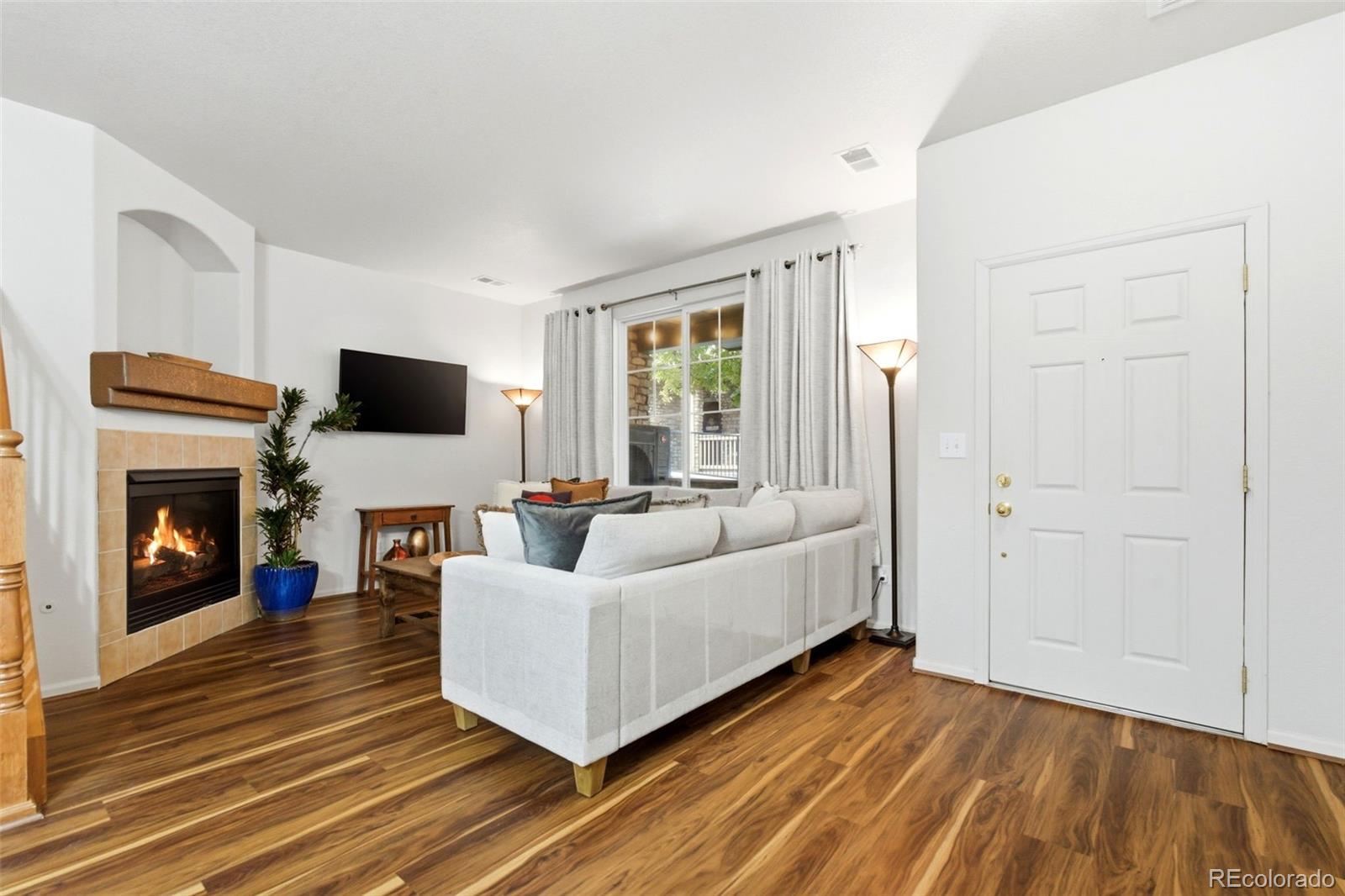 591 S Mobile Place Aurora CO 80017