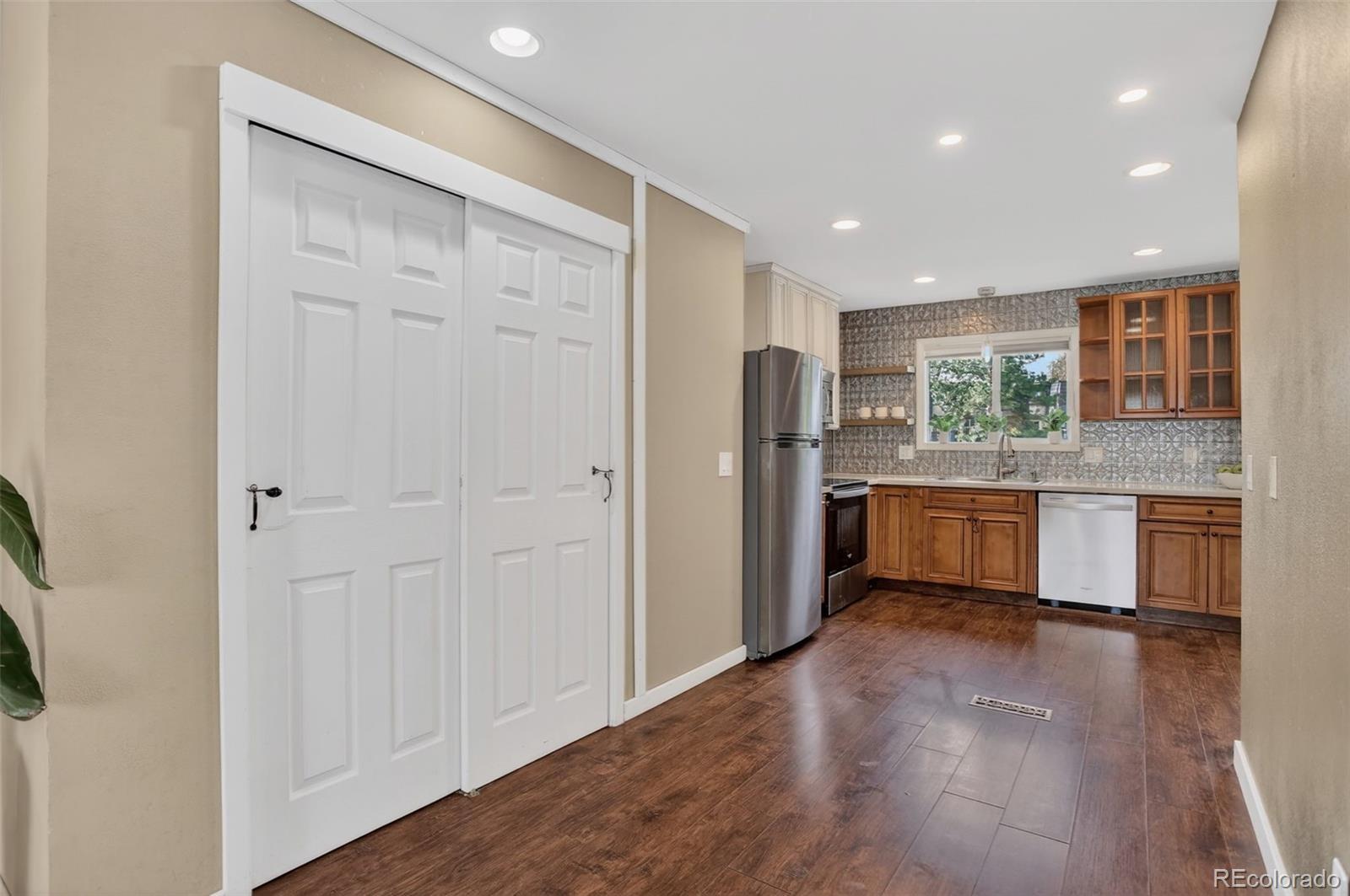 6870 S Broadway Centennial CO 80122