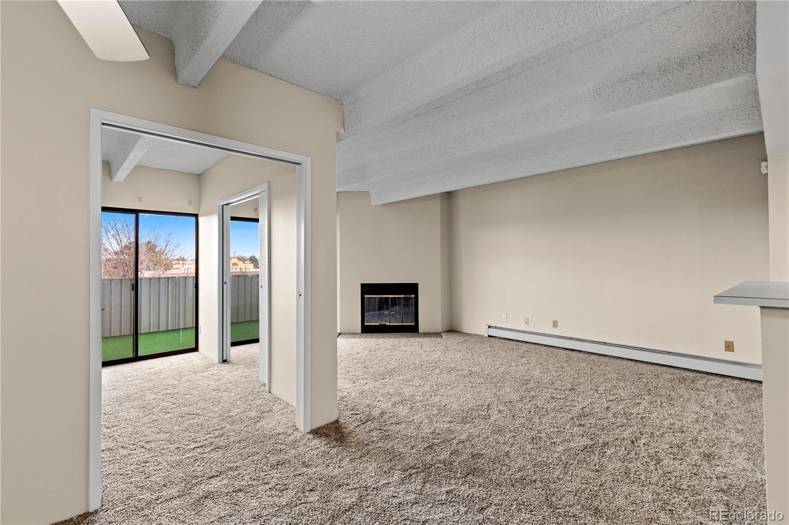 1011 S Ironton Street Aurora CO 80012