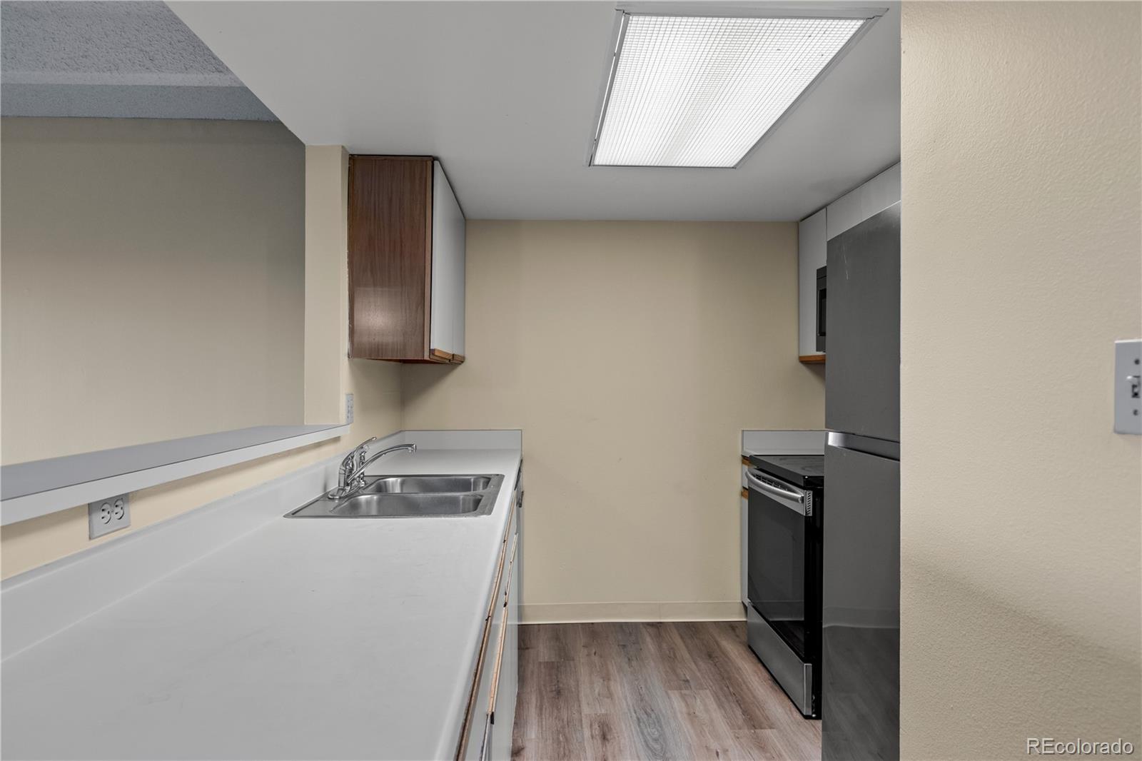 1011 S Ironton Street Aurora CO 80012