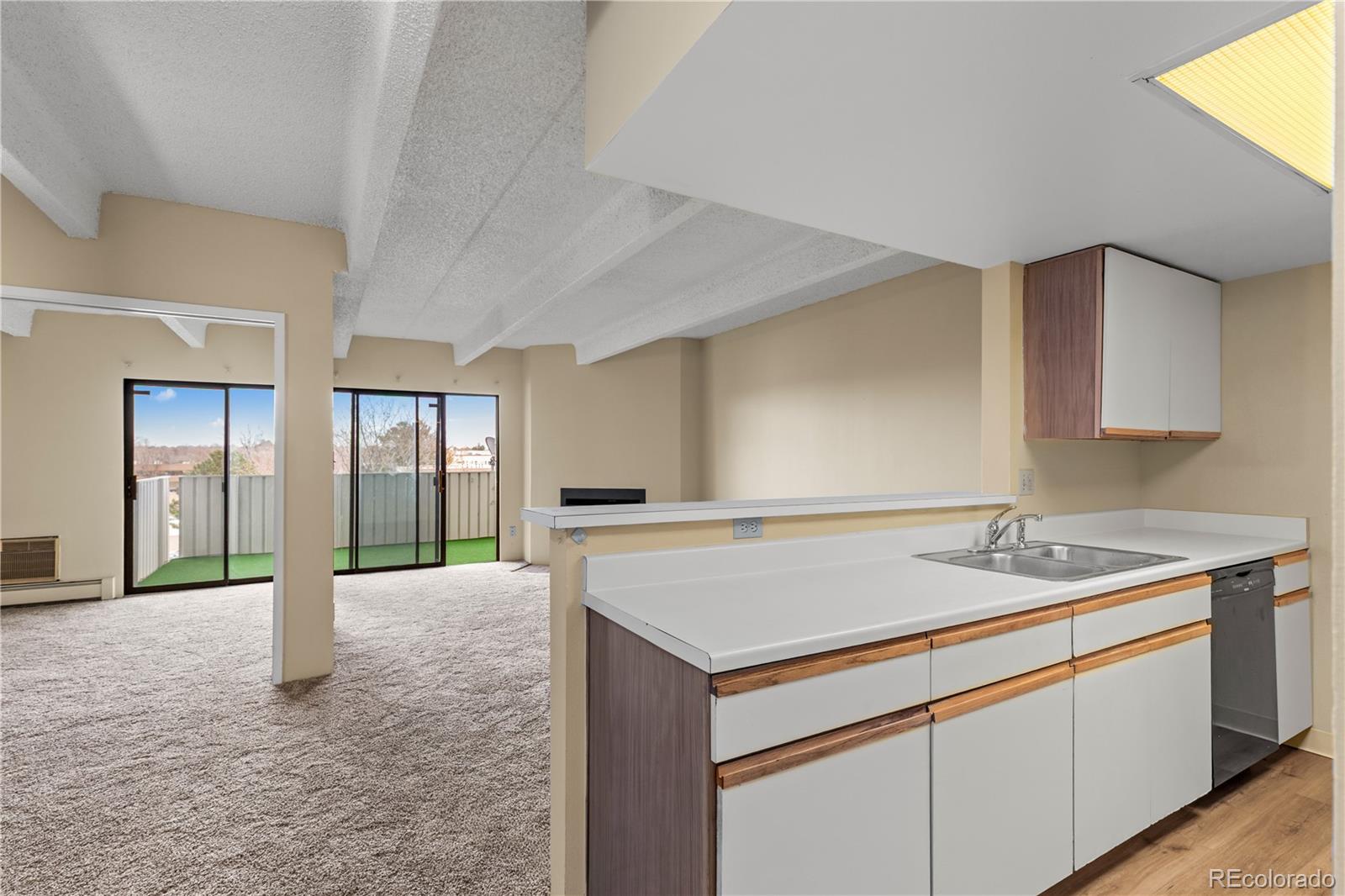 1011 S Ironton Street Aurora CO 80012