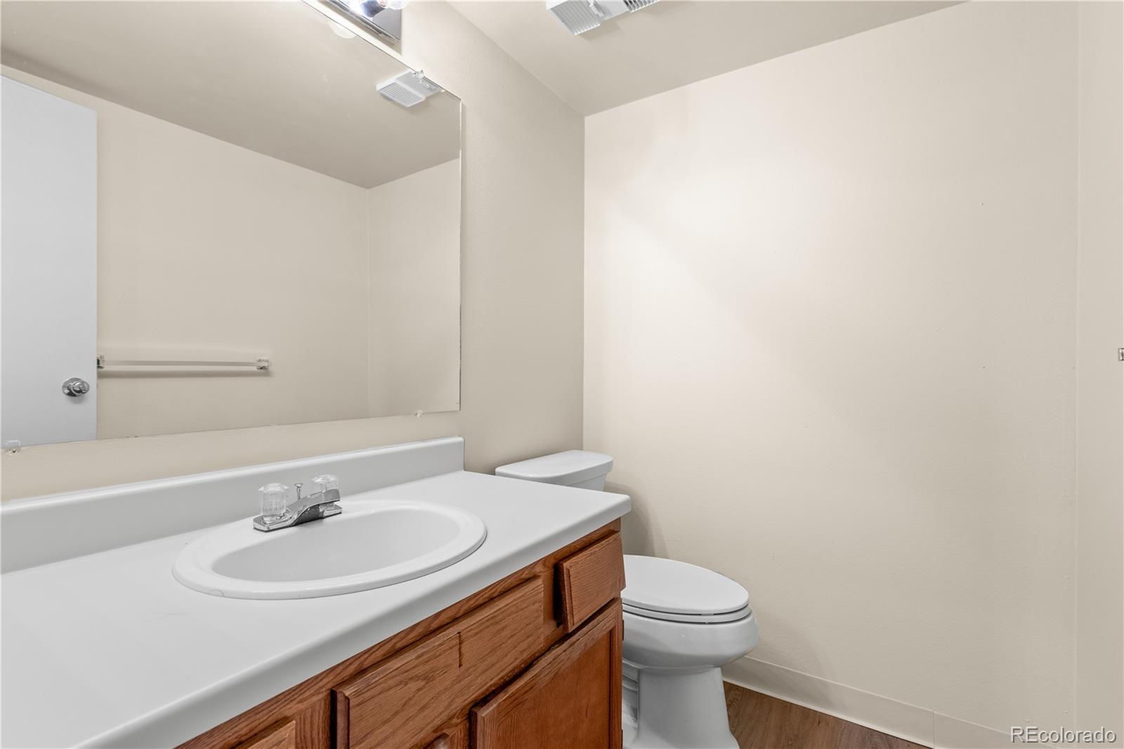 1011 S Ironton Street Aurora CO 80012