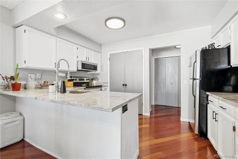 8077 S Vermejo Peak Littleton CO 80127