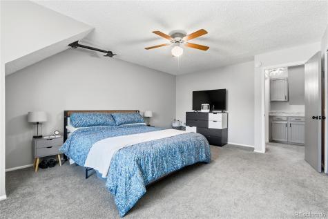 8077 S Vermejo Peak Littleton CO 80127