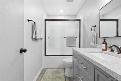 8077 S Vermejo Peak Littleton CO 80127