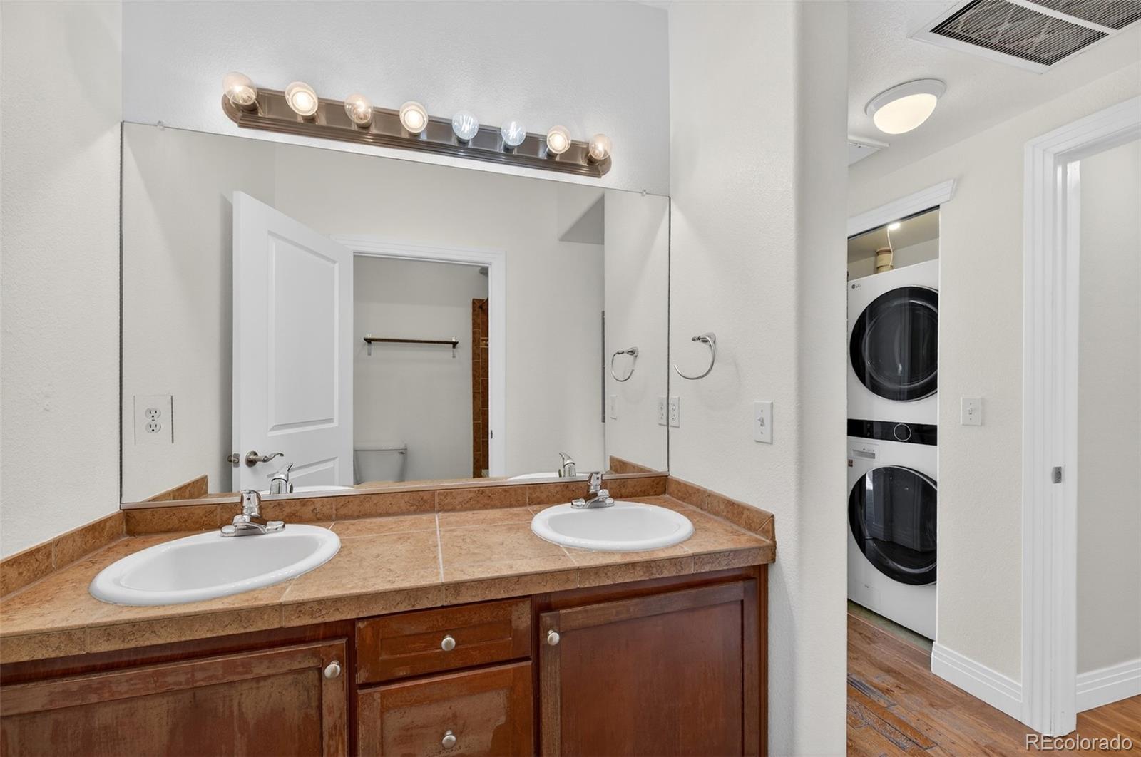 9039 E Panorama Circle Englewood CO 80112