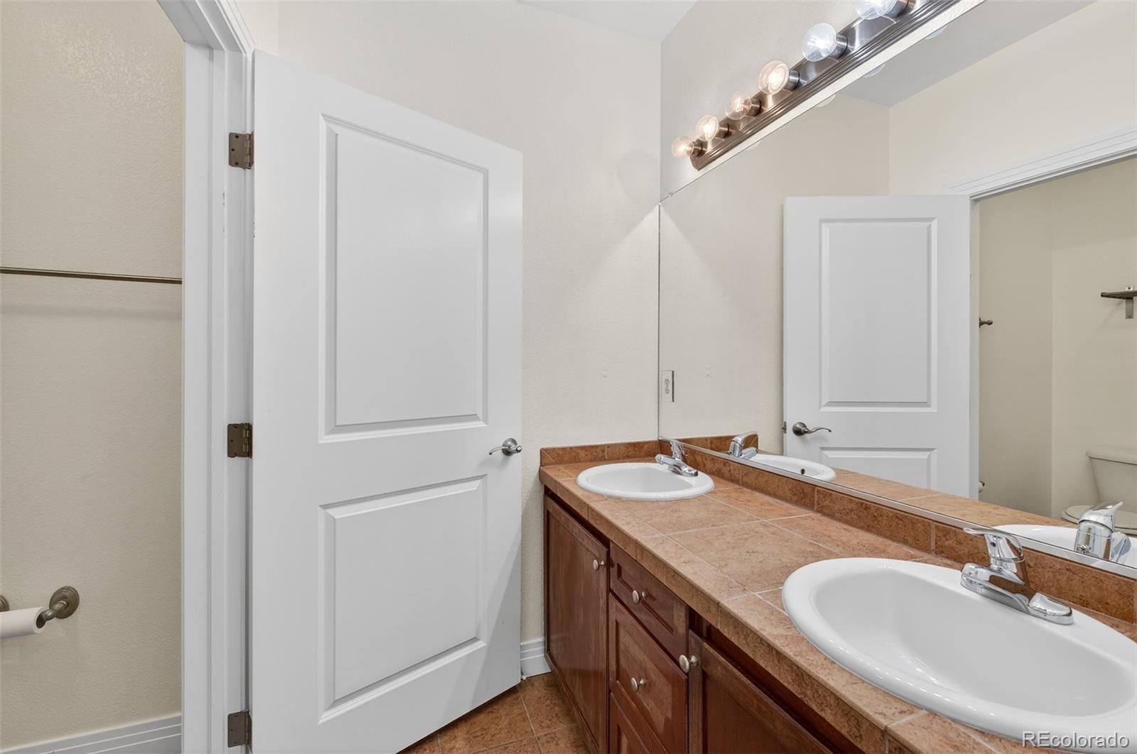 9039 E Panorama Circle Englewood CO 80112