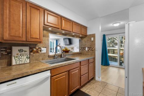 13 Nome Way Aurora CO 80012