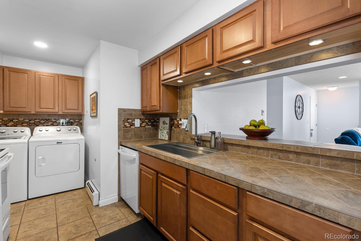 13 Nome Way Aurora CO 80012