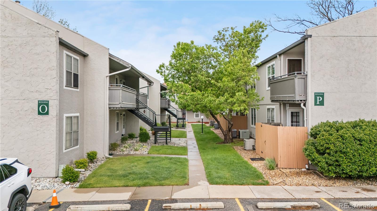 7110 S Gaylord Street Centennial CO 80122