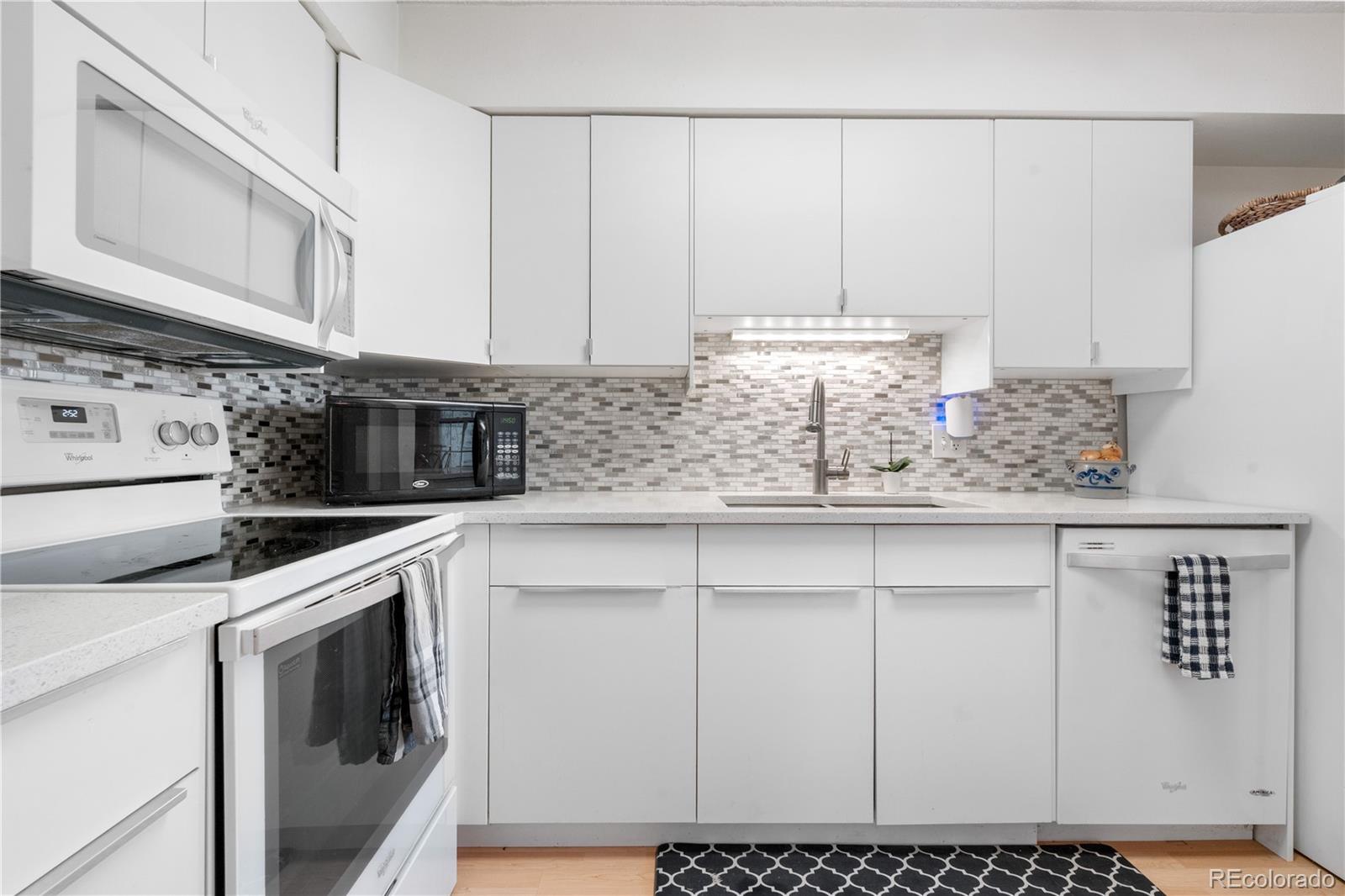 7110 S Gaylord Street Centennial CO 80122