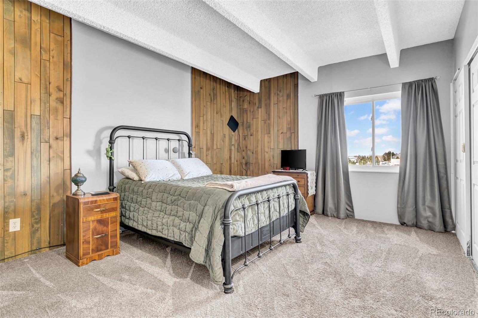 364 S Ironton Street Aurora CO 80012