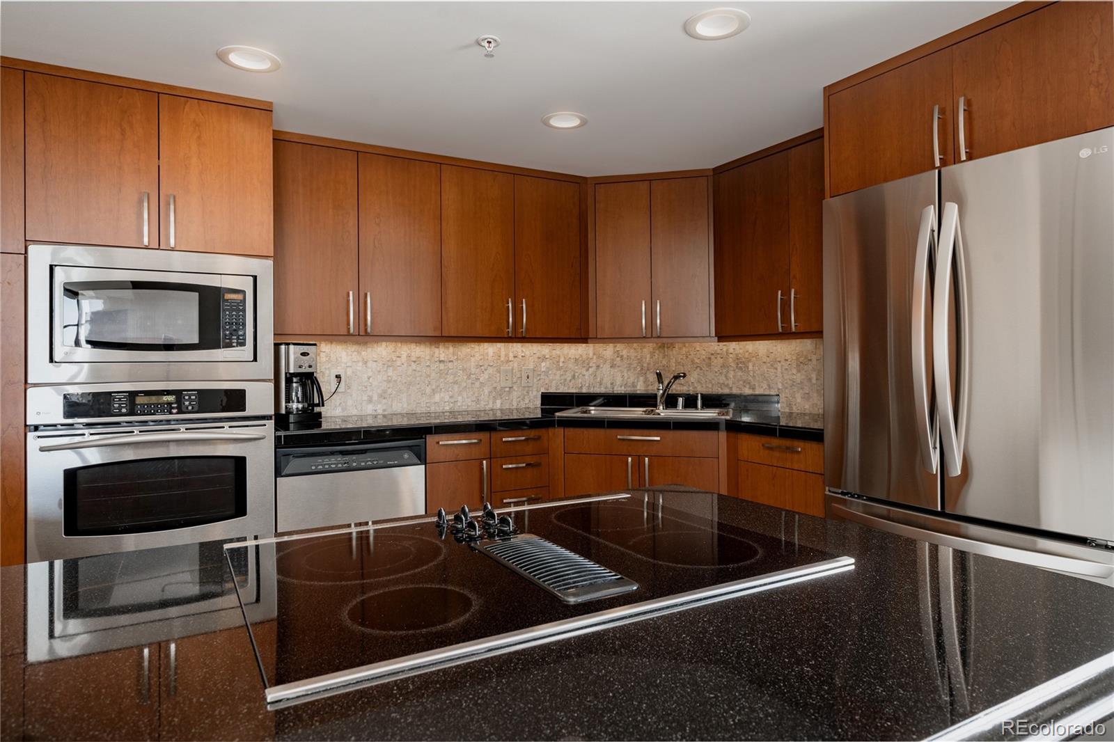 8100 E Union Avenue Denver CO 80237