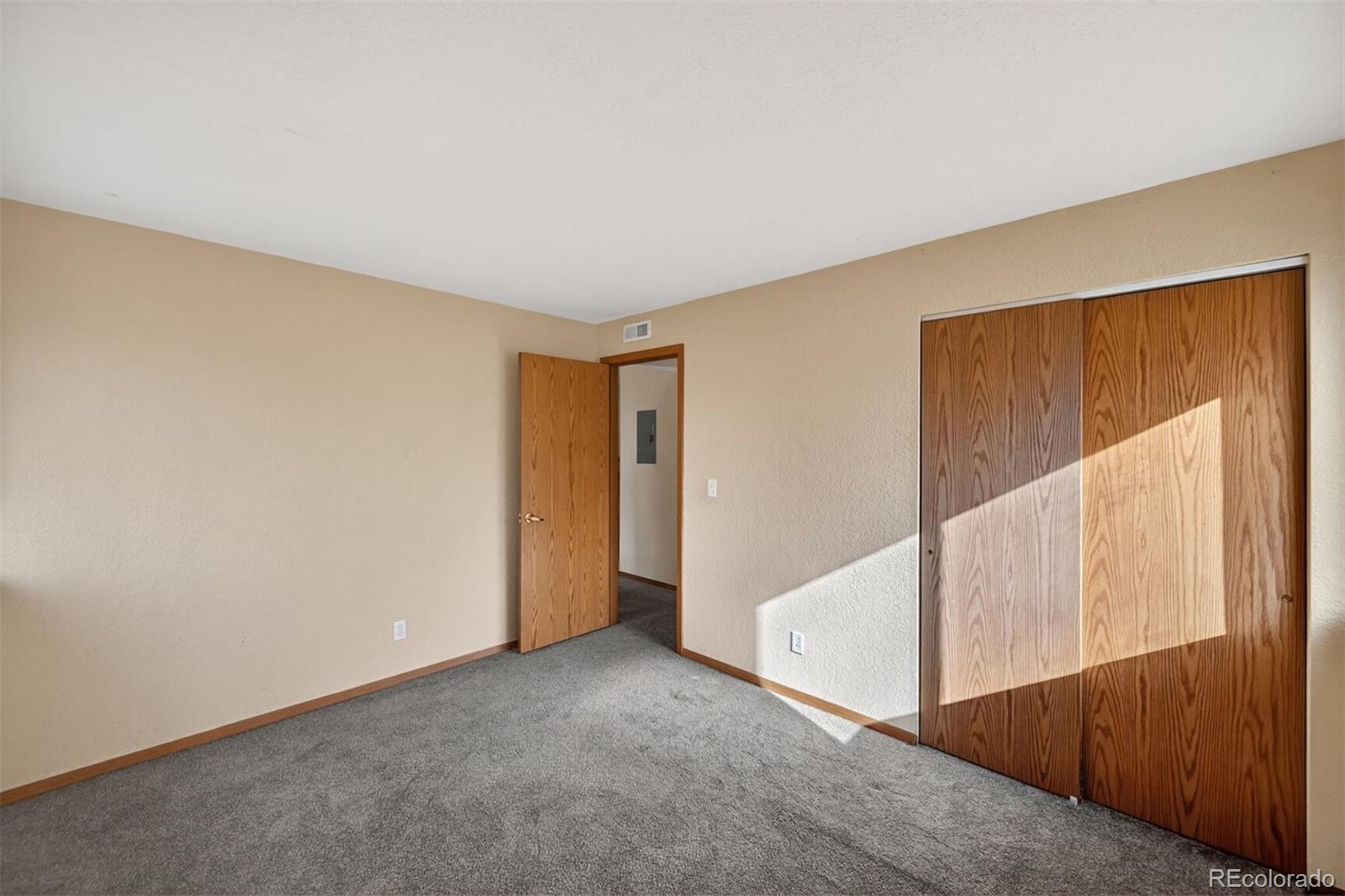 281 S Zinnia Way Lakewood CO 80228