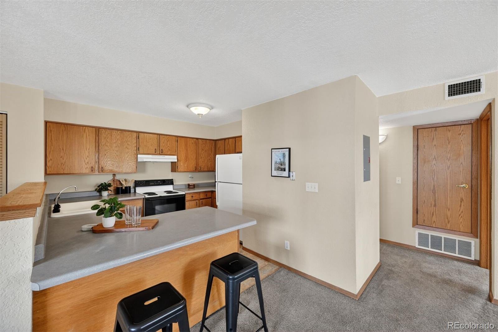 281 S Zinnia Way Lakewood CO 80228