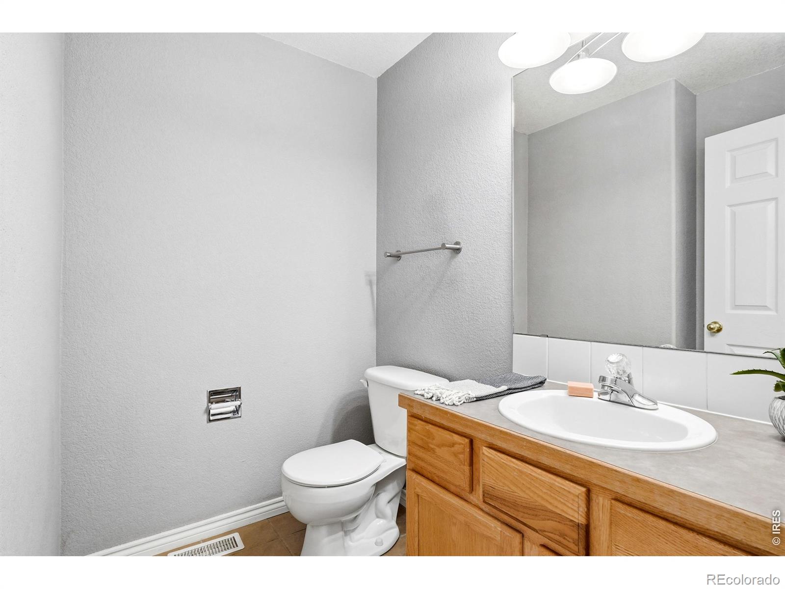 828 Kane Drive Longmont CO 80501