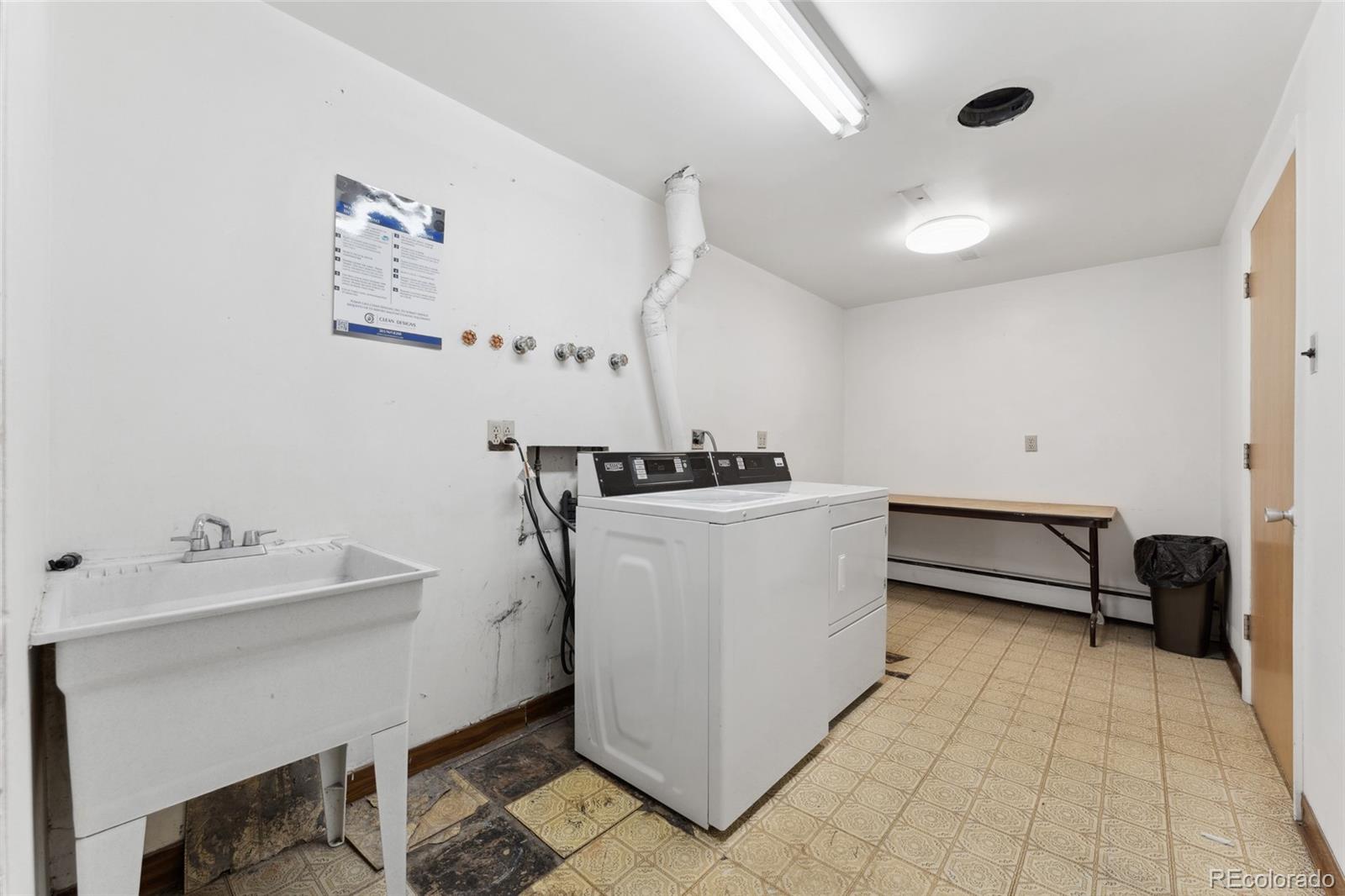 320 S Ames Street Lakewood CO 80226