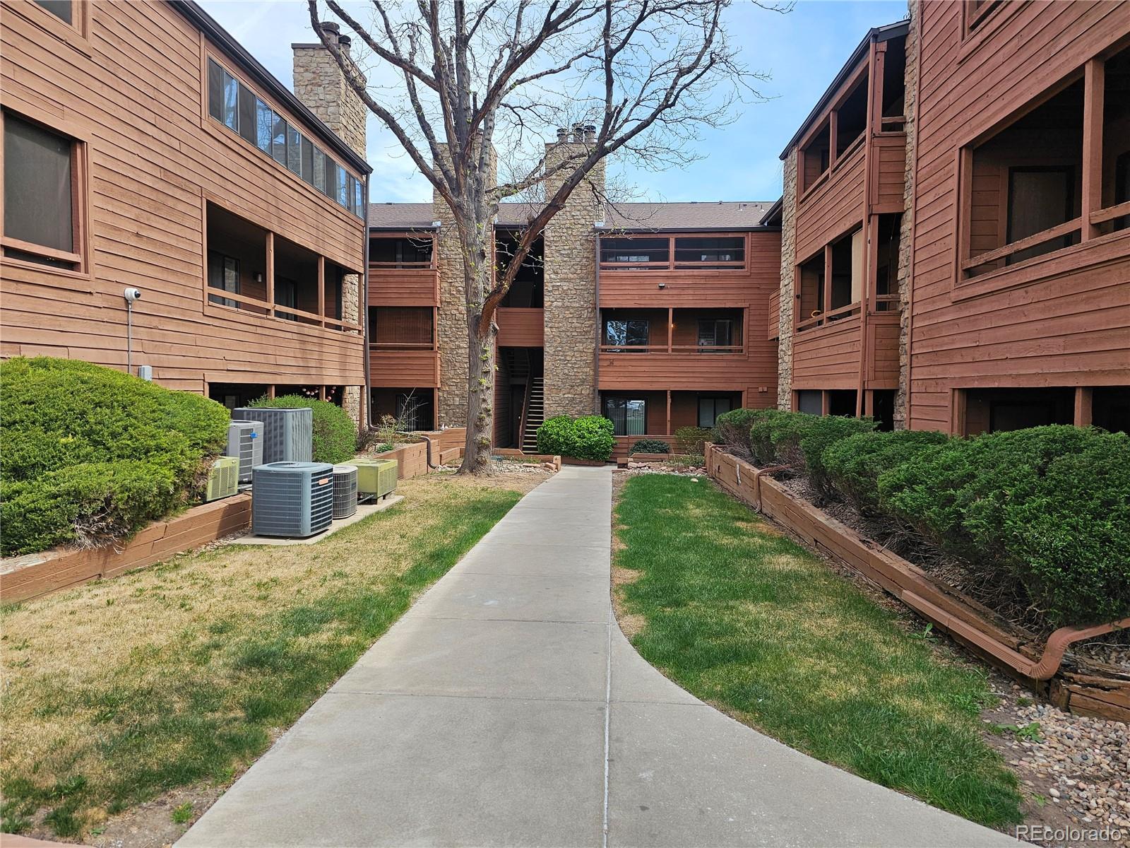 4681 S Decatur Street Englewood CO 80110