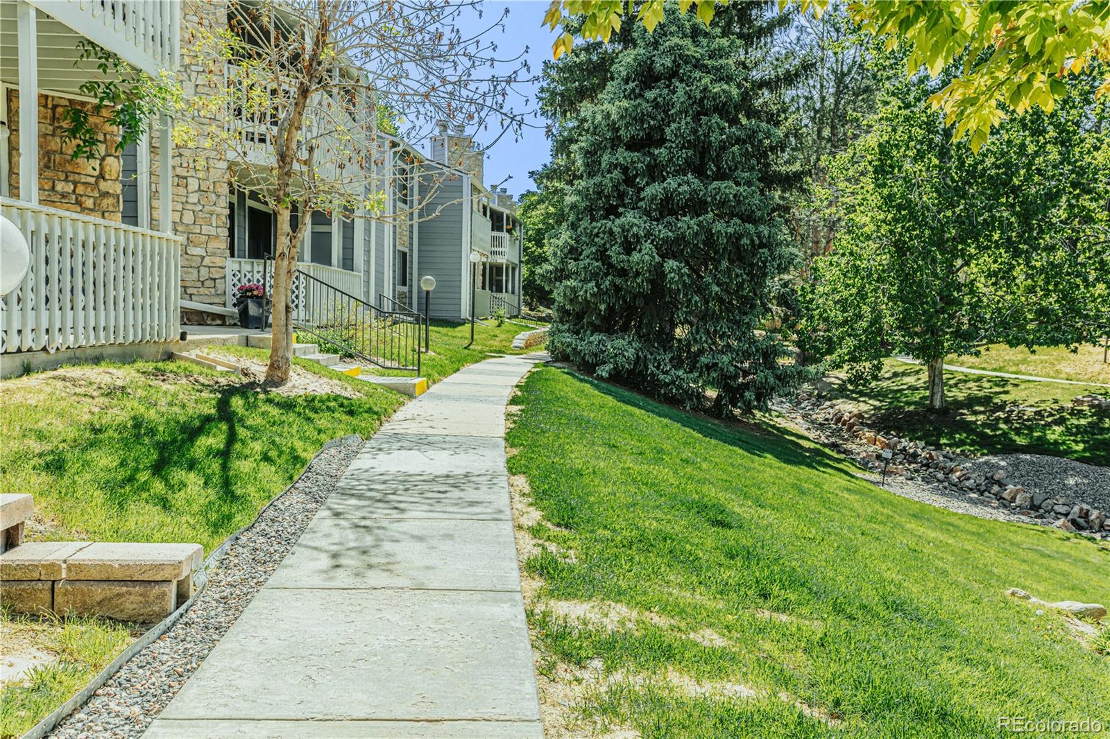 8335 Fairmount Drive Denver CO 80247