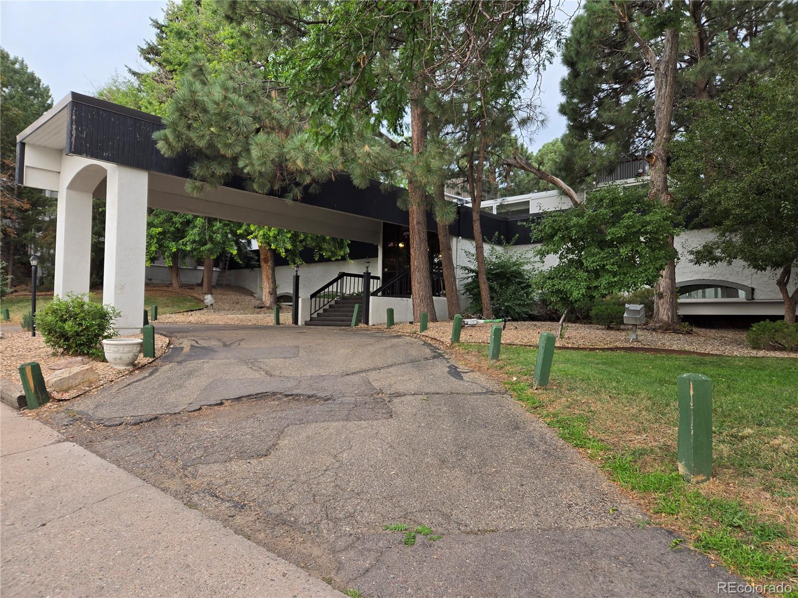 2375 S Linden Court Denver CO 80222