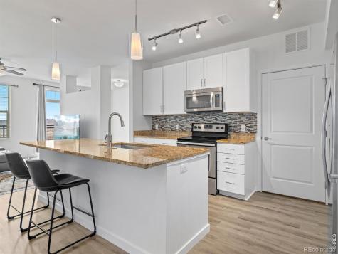13598 Via Varra Broomfield CO 80020
