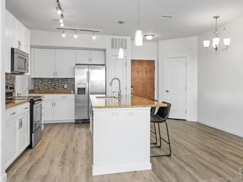 13598 Via Varra Broomfield CO 80020