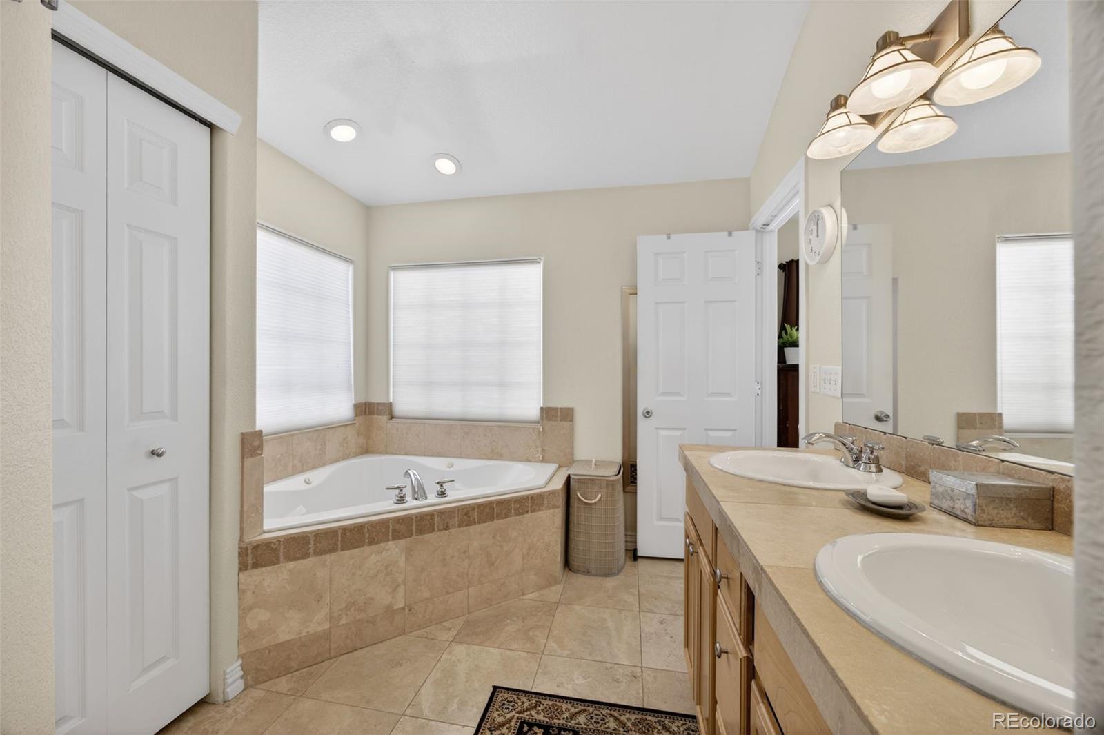 2933 Lawrence Street Denver CO 80205