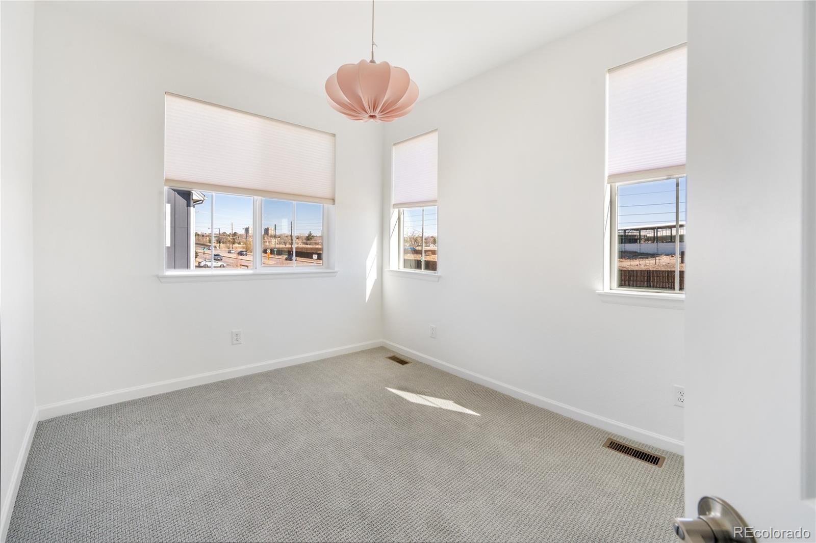 1828 S Poplar Court Denver CO 80224