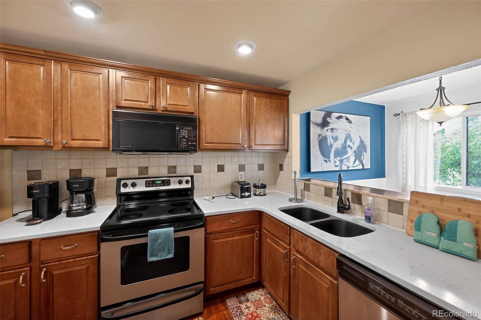 10330 W Jewell Lakewood CO 80232