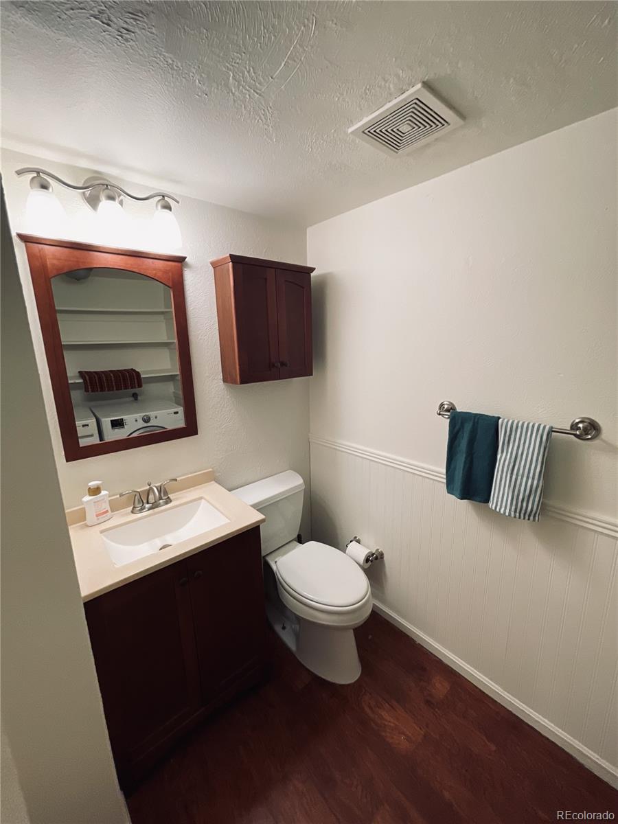 10330 W Jewell Lakewood CO 80232