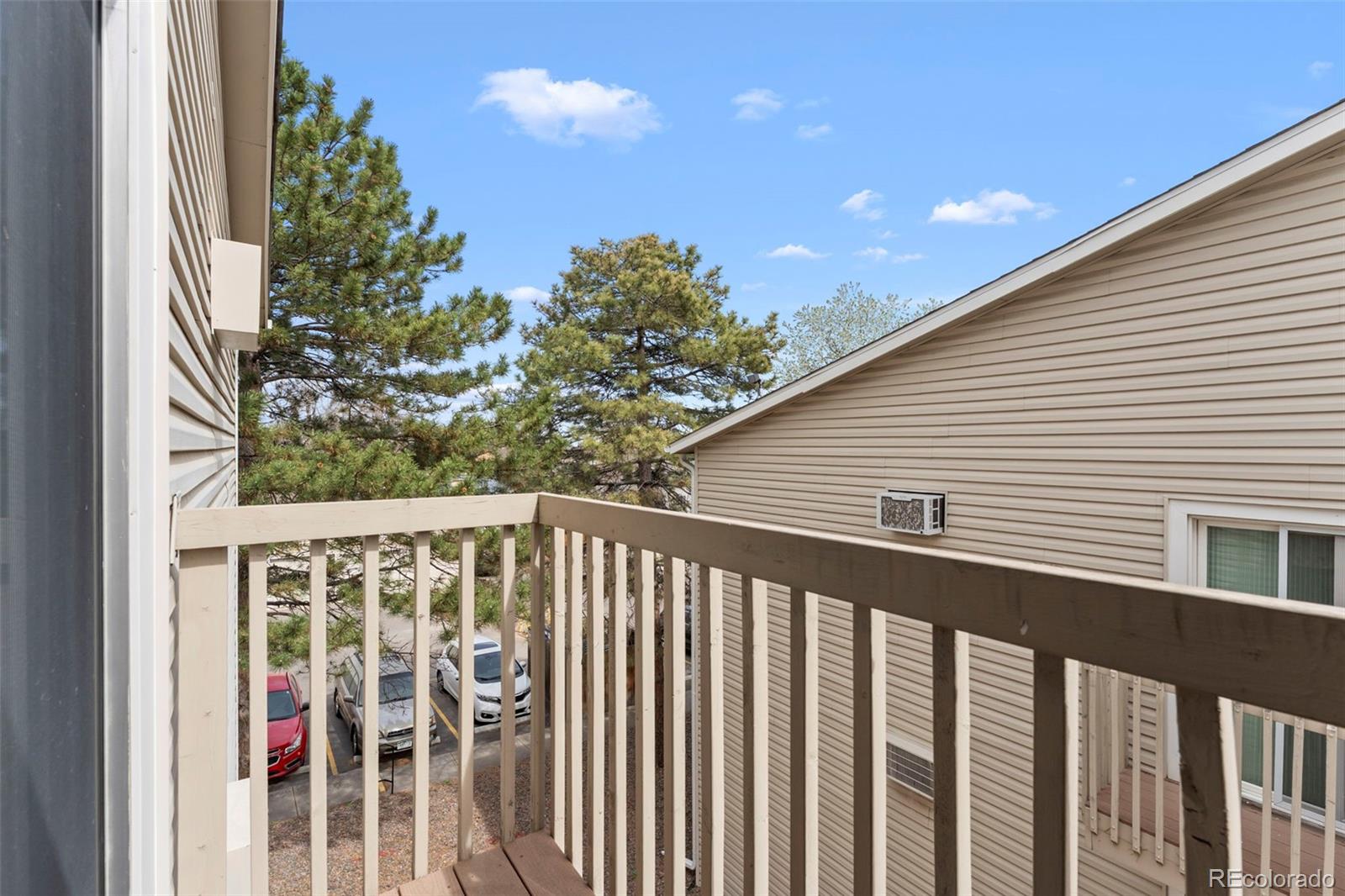 381 S Ames Street Lakewood CO 80226