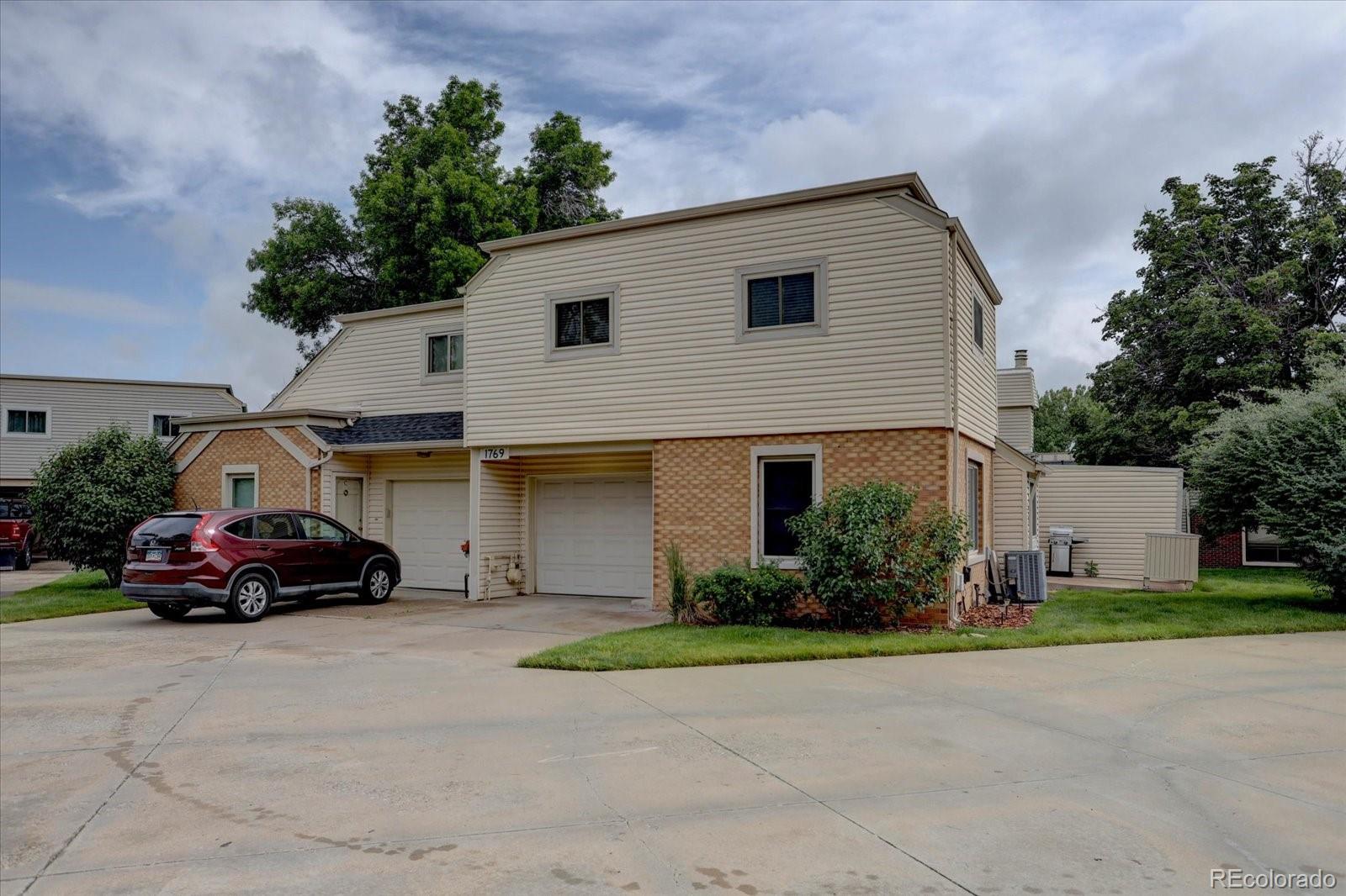 1769 S Lee Street Lakewood CO 80232