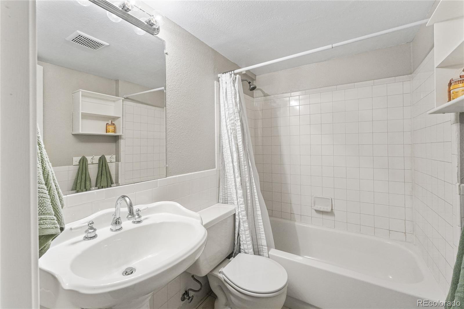 8787 W Cornell Avenue Lakewood CO 80227