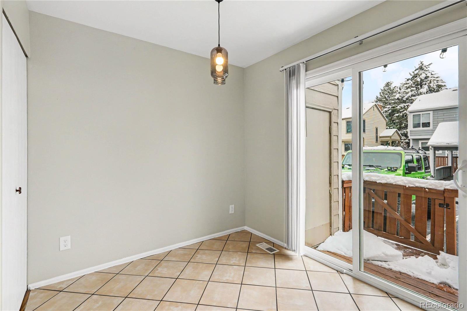 828 Summer Drive Highlands Ranch CO 80126